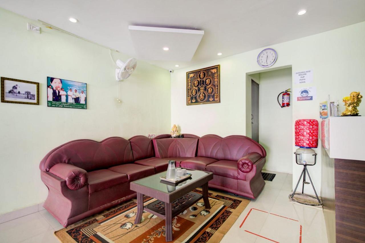 Oyo Flagship Amutha Residency Chennai Exterior photo