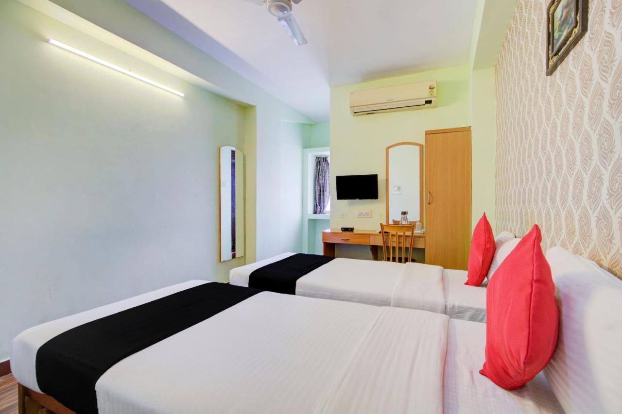 Oyo Flagship Amutha Residency Chennai Exterior photo