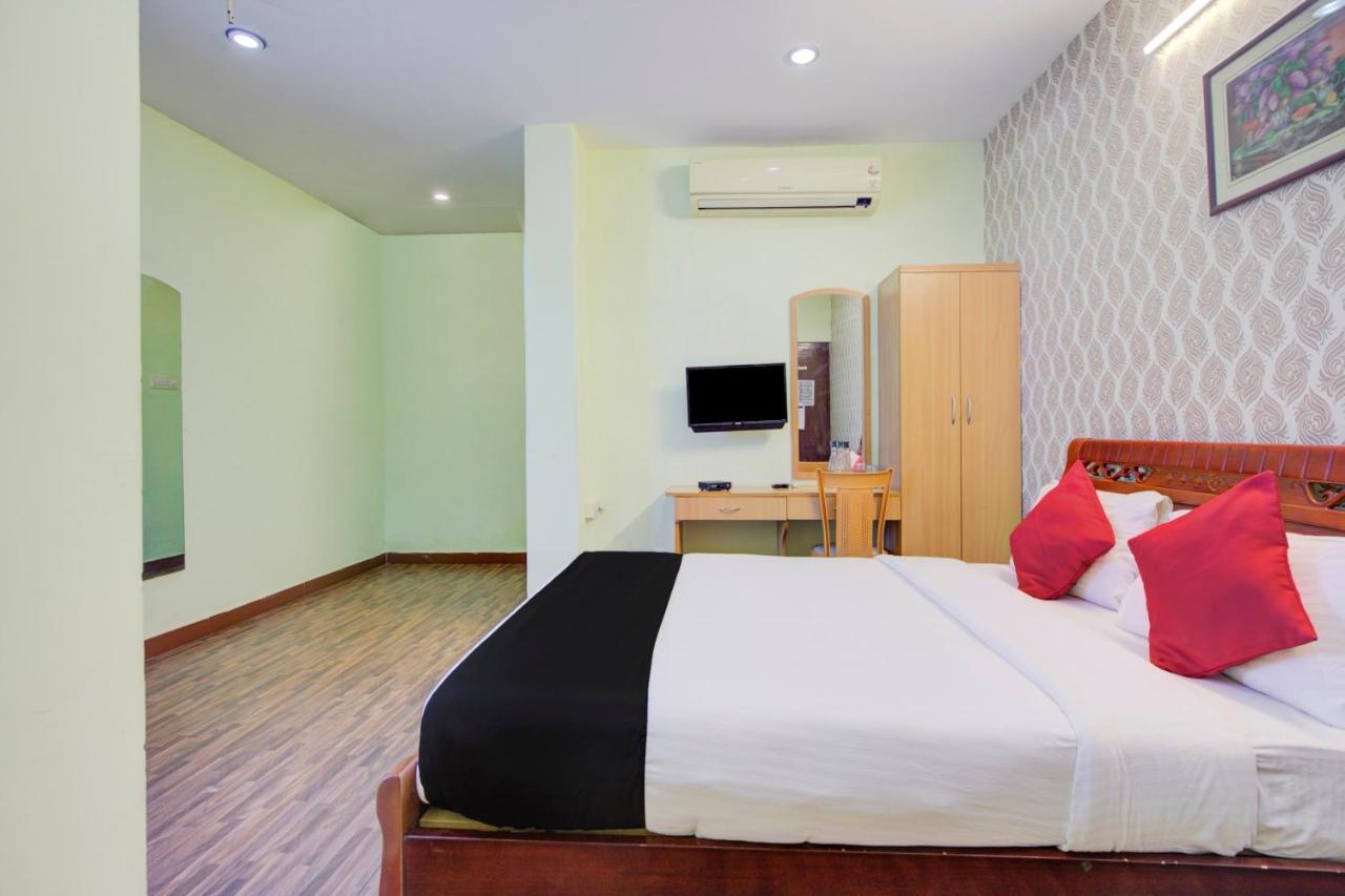 Oyo Flagship Amutha Residency Chennai Exterior photo