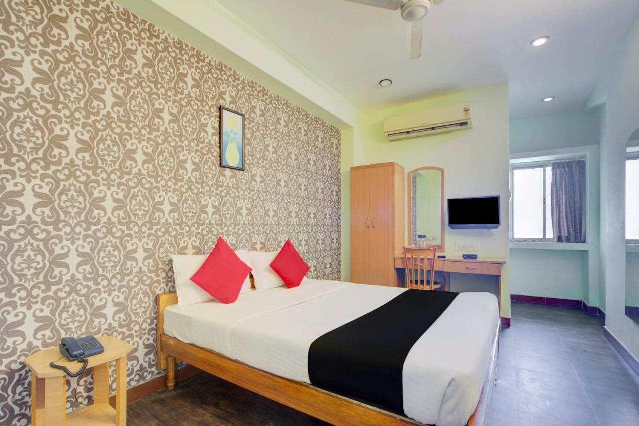 Oyo Flagship Amutha Residency Chennai Exterior photo