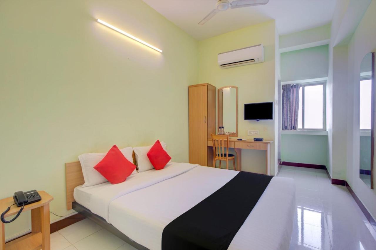 Oyo Flagship Amutha Residency Chennai Exterior photo